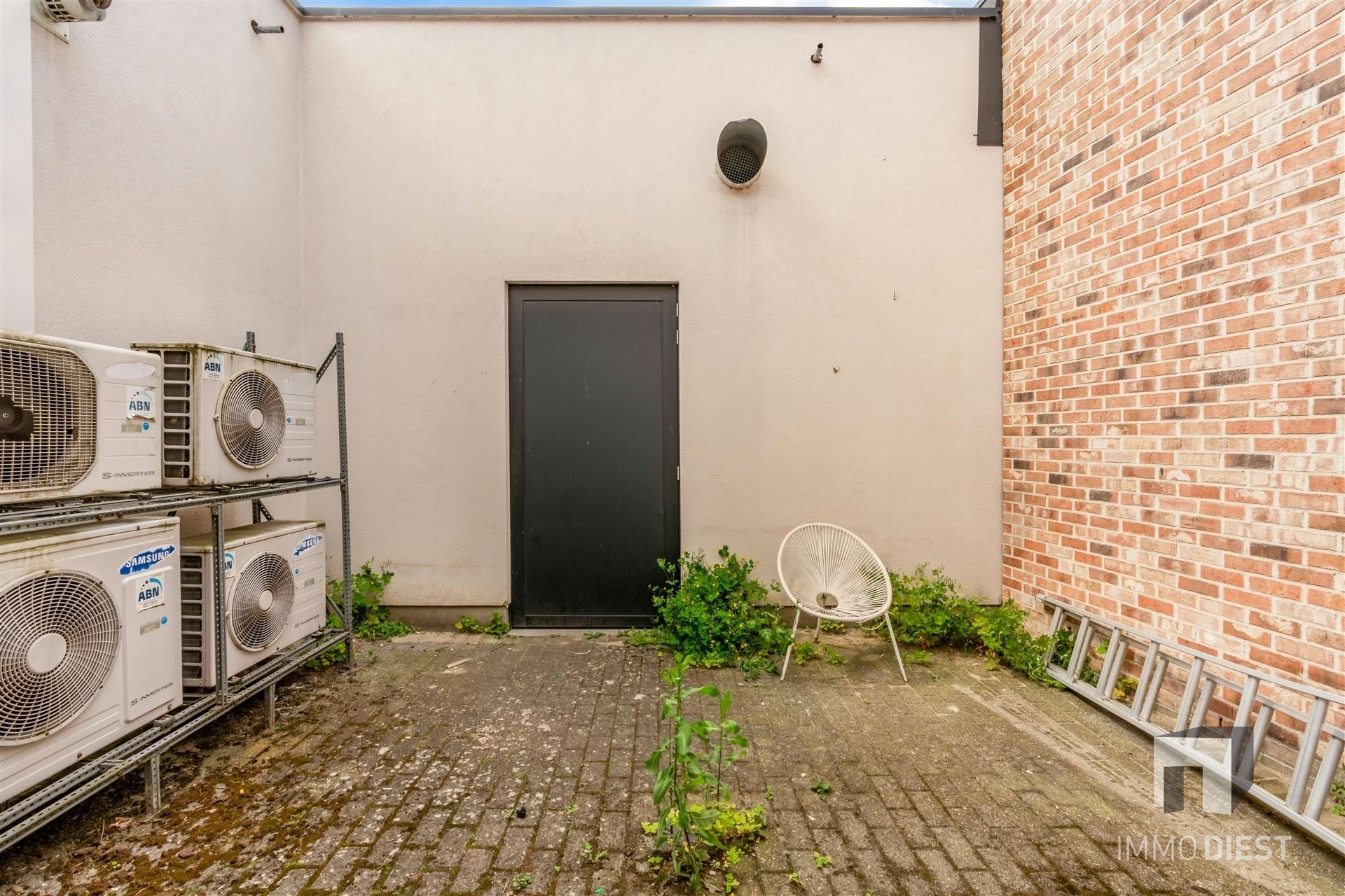 Opbrengstpand winkelcentrum van Diest (uitstekende verhuring) foto 15