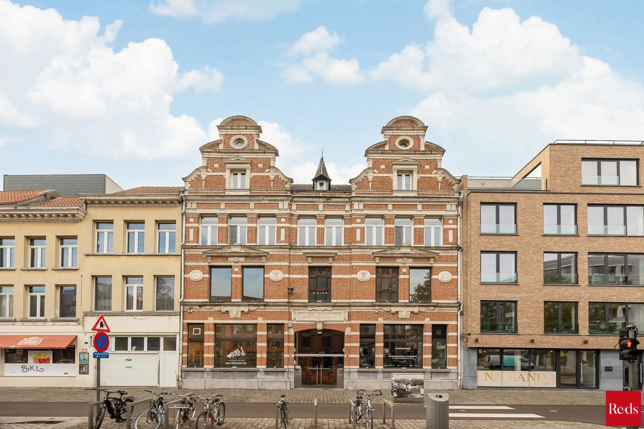 Kantoor/showroom in landmark gebouw op het Eilandje foto {{pictureIndex}}