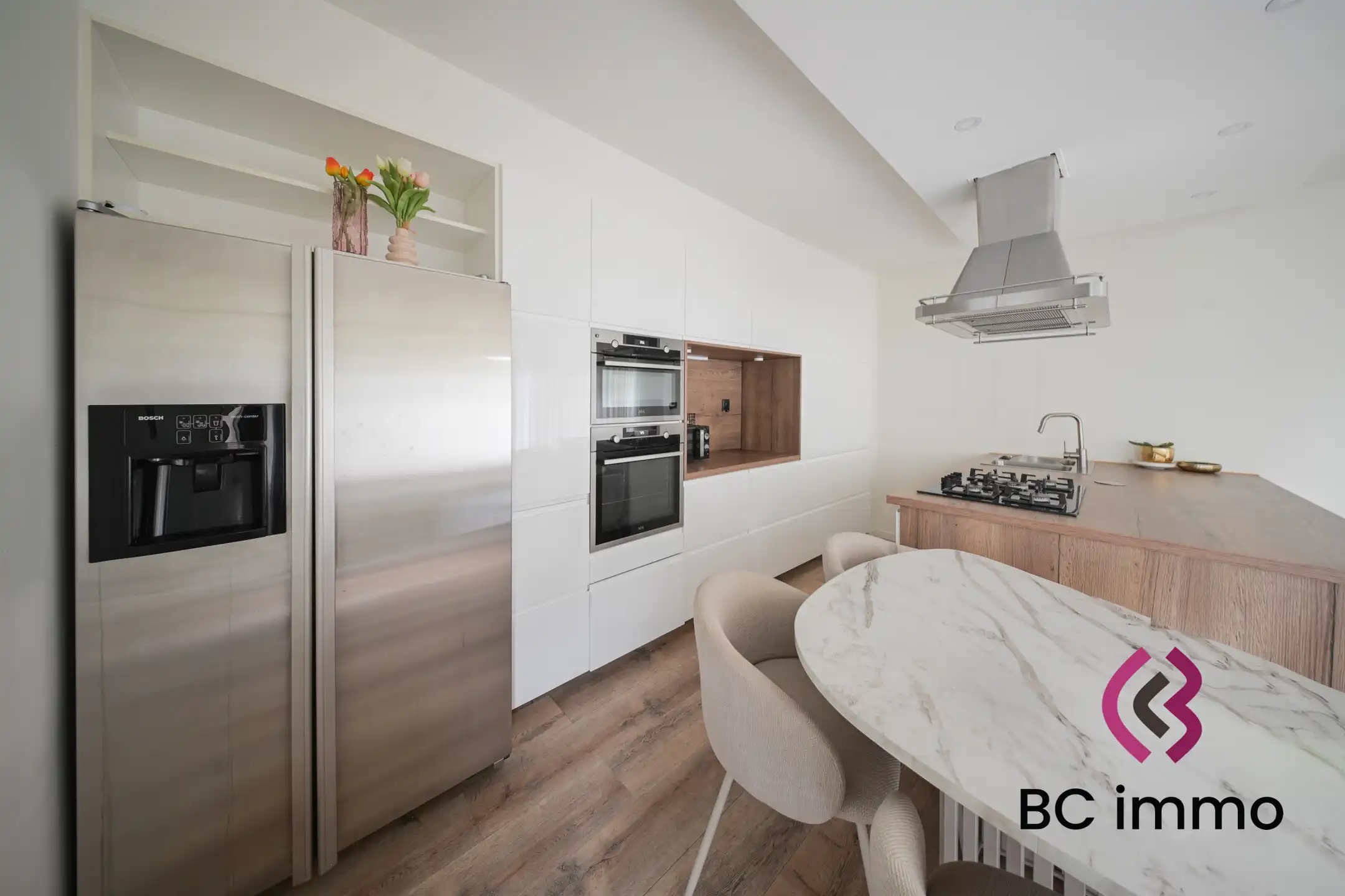 Statige villa met 5 slaapkamers op ruim hoekperceel en uitstekende zichtlocatie in Genk foto 24