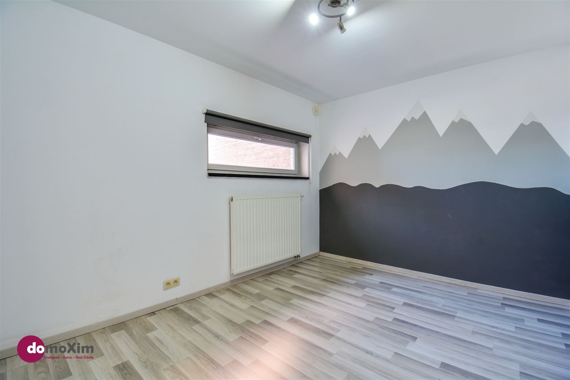 Centraal gelegen, ruime woning met tuin, garage én potentieel foto 14