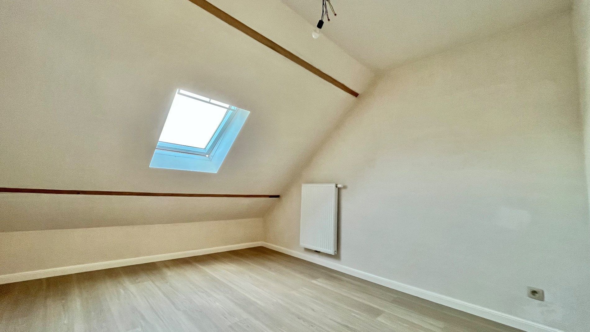 Grote woning met 3 kamers, veel bergruimte en een stadstuin foto 15