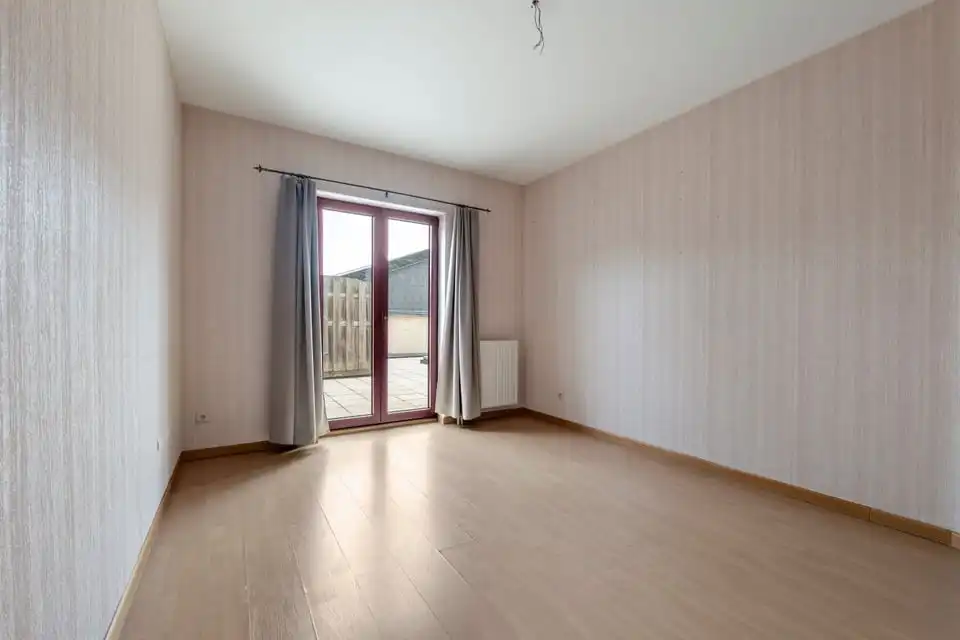 RUIM APPARTEMENT MET UITZONDERLIJK TERRAS VAN +50M² IN SINT-TRUIDEN foto 19