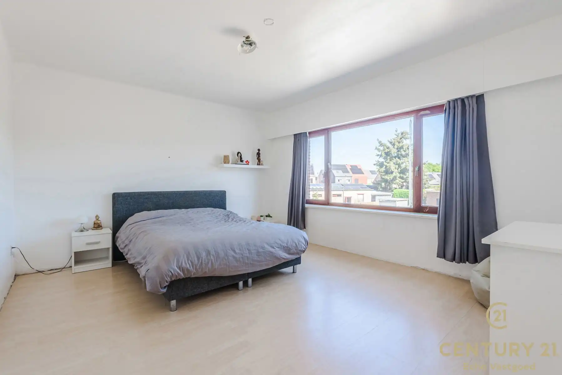 Veelzijdige en ruime centraal gelegen hoekwoning  foto 16
