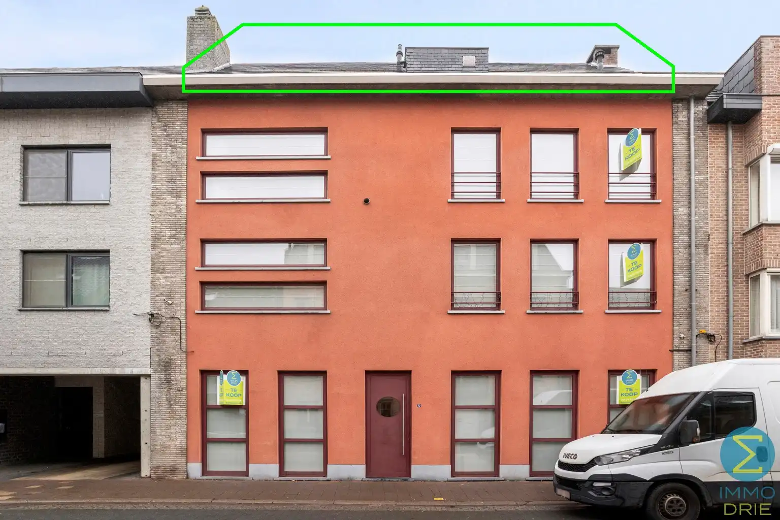 Hoofdfoto van de publicatie: Gezellig dakappartement met 1 slaapkamer, terras en carport.
