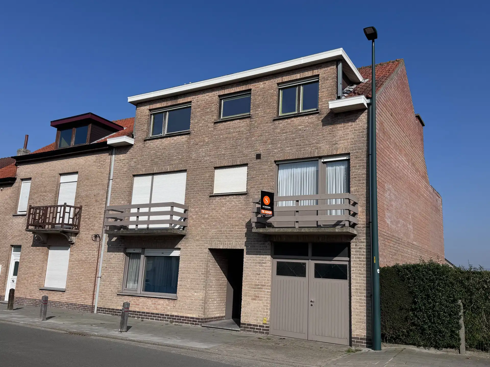 Instapklaar en volledig bemeubeld appartement nabij centrum van De Haan  Op een gunstige ligging in De Haan bevindt zich dit vernieuwde en instapklare appartement, gelegen op minder dan 500 meter van het centrum en op slechts 1,5 km van het strand. foto {{pictureIndex}}