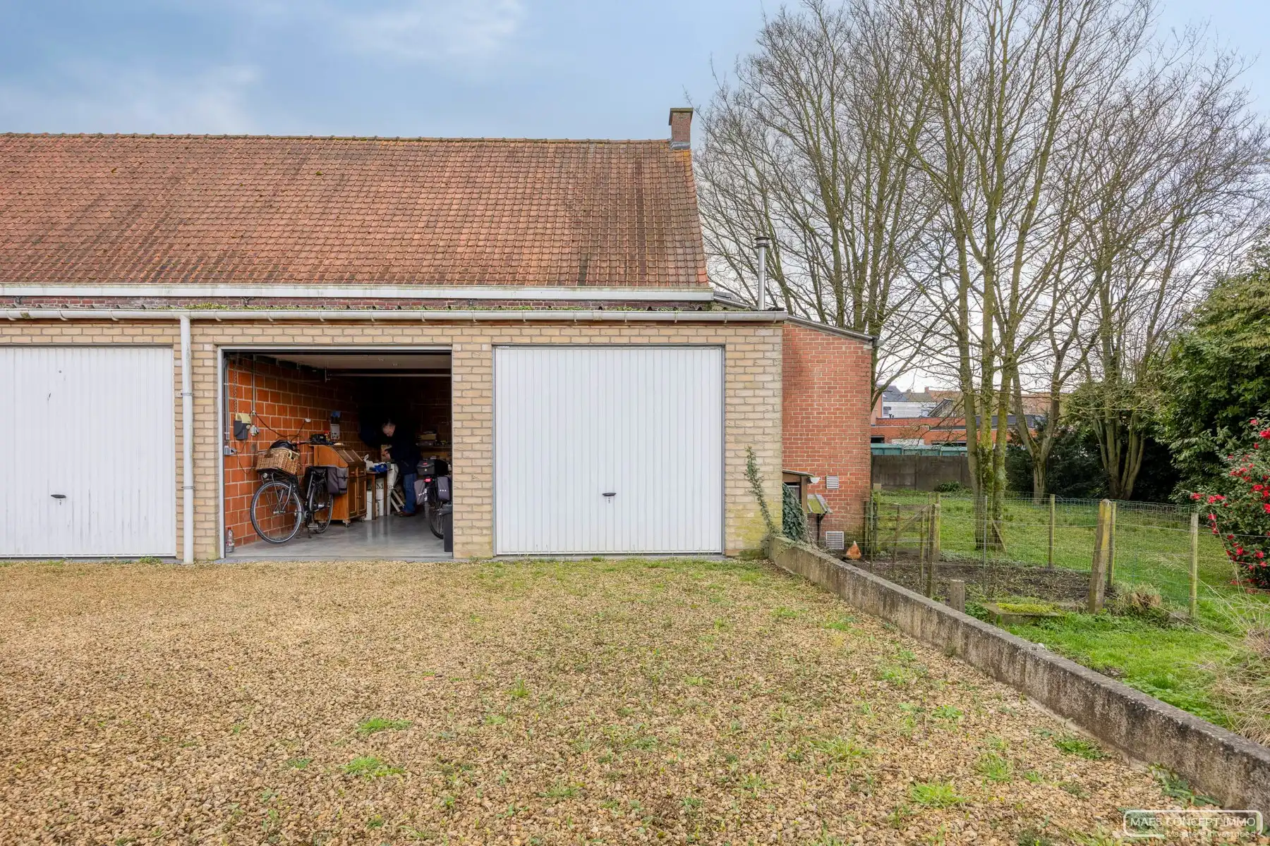 Duplex appartement te koop in Ingooigem met 2 slk, 2 badkamers en garage foto 16