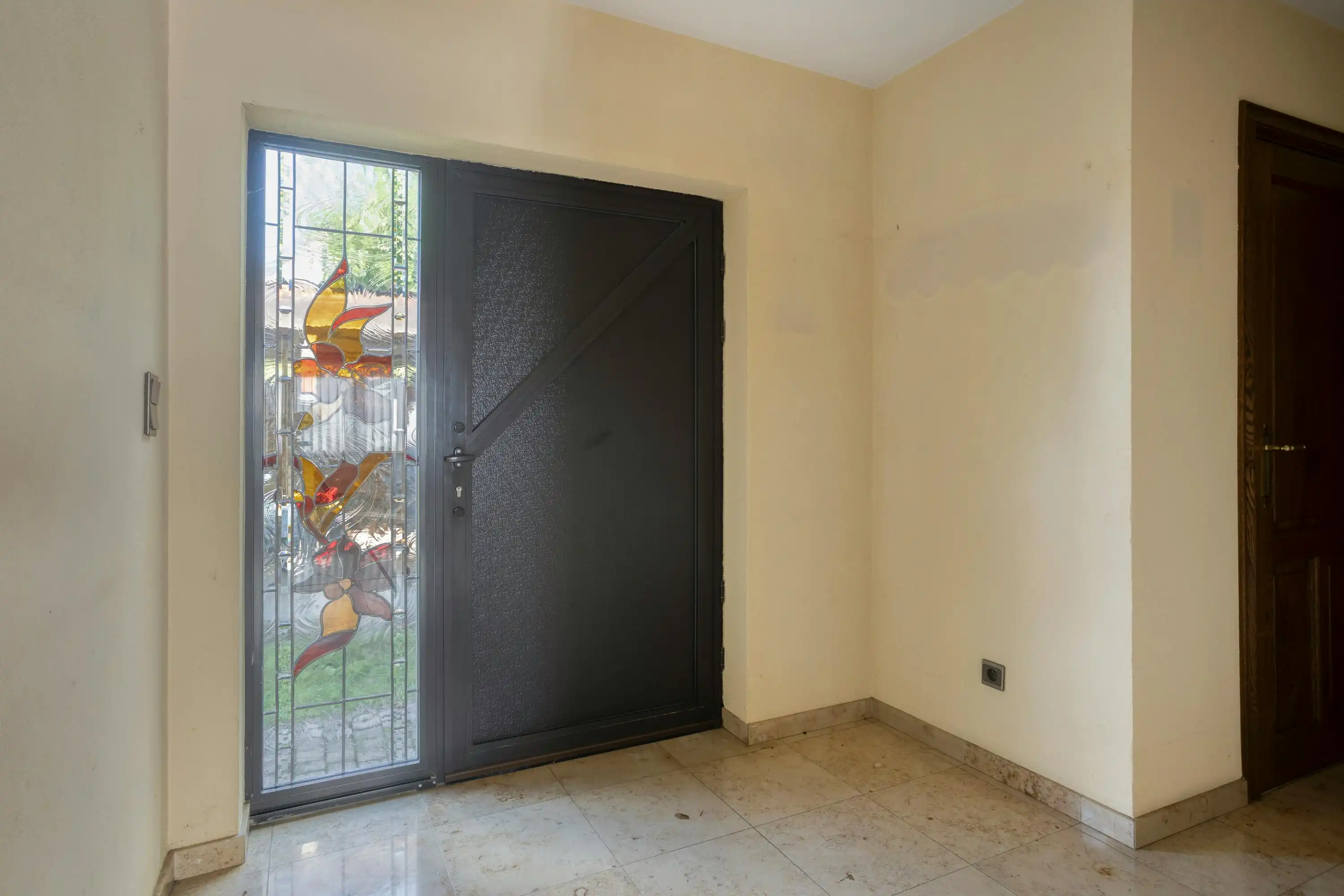 Goed gelegen huis te koop in Lichtaart foto 3