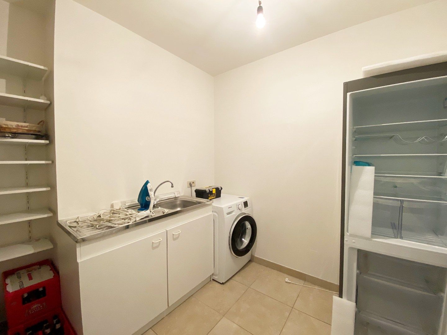 INSTAPKLAAR GELIJKVLOERS APPARTEMENT MET 2 SLAAPKAMERS EN STAANPLAATS!!!! foto 7