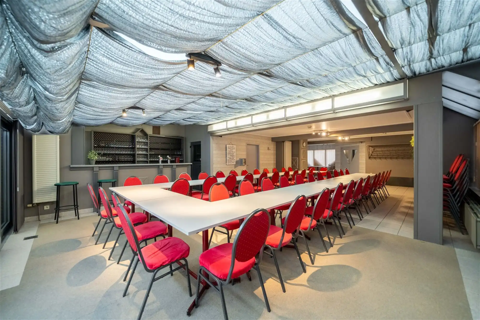 Prachtig handelspand met zaal en ruim appartement te koop! foto 20