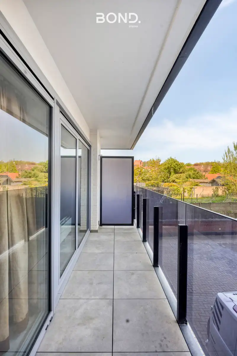 Instapklaar appartement met 3 kamers, parking en terras foto 12