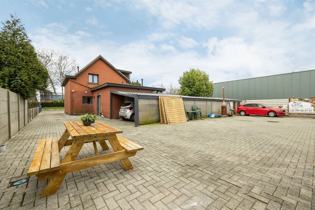 Woning met multifunctioneel magazijn foto 25