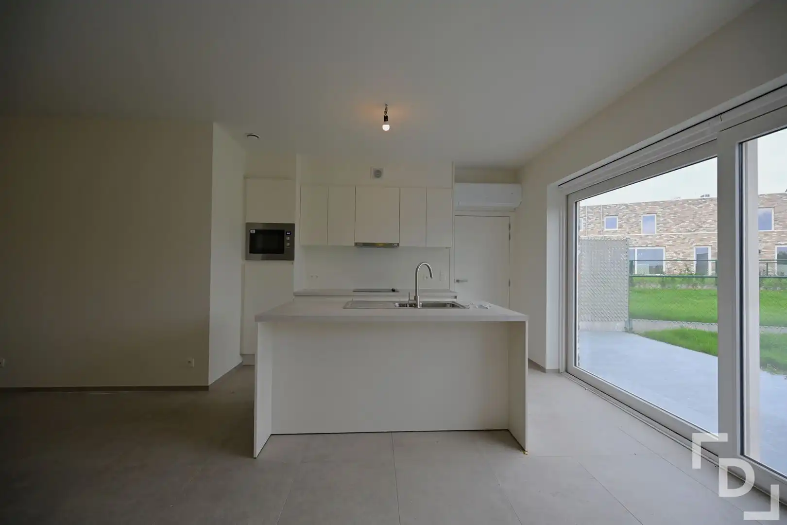 Afgewerkte nieuwbouwwoning in hartje Proven. foto 5