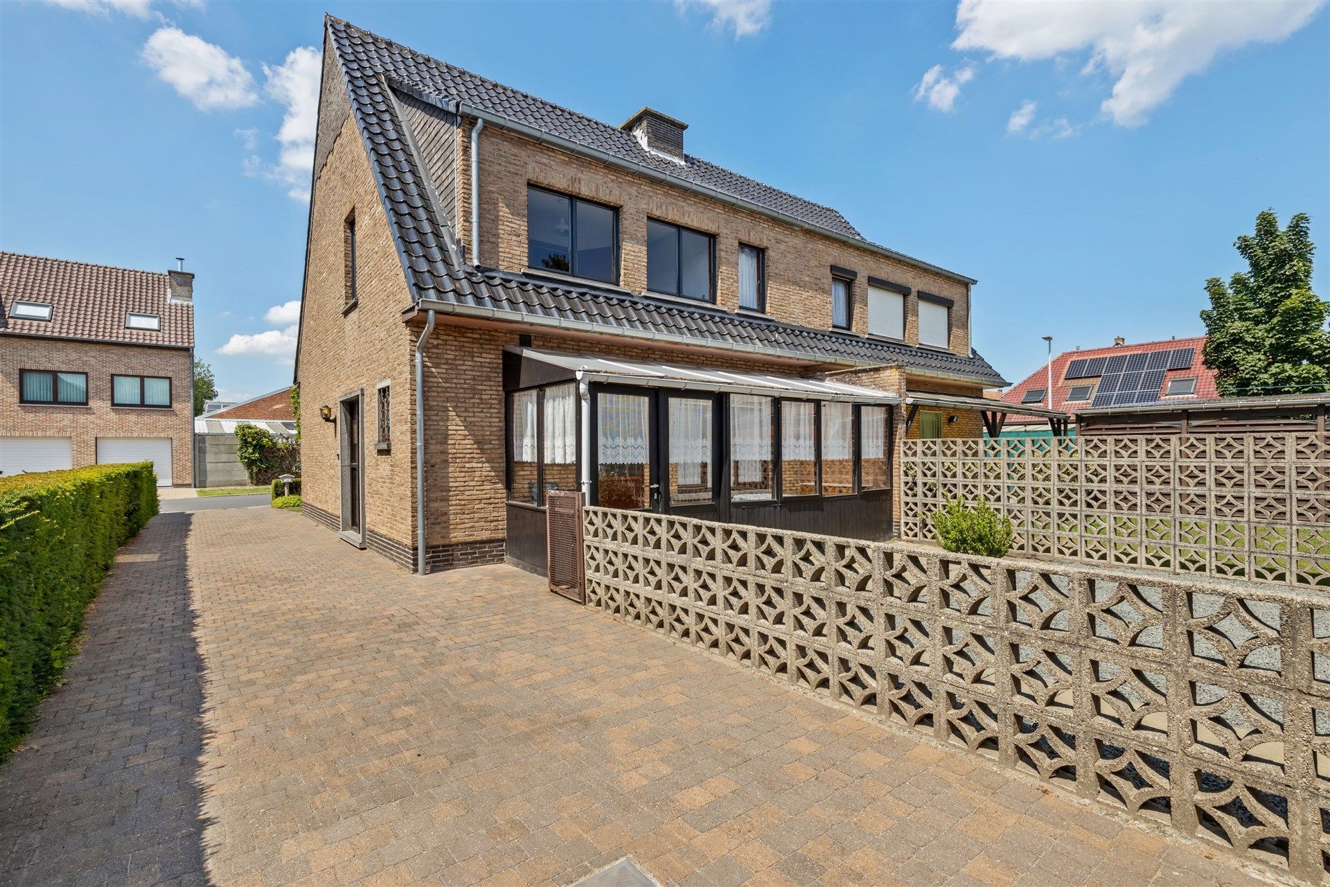 Uitstekend gelegen gezinswoning met losstaande garage en 3 slaapkamers (300m²) foto 19
