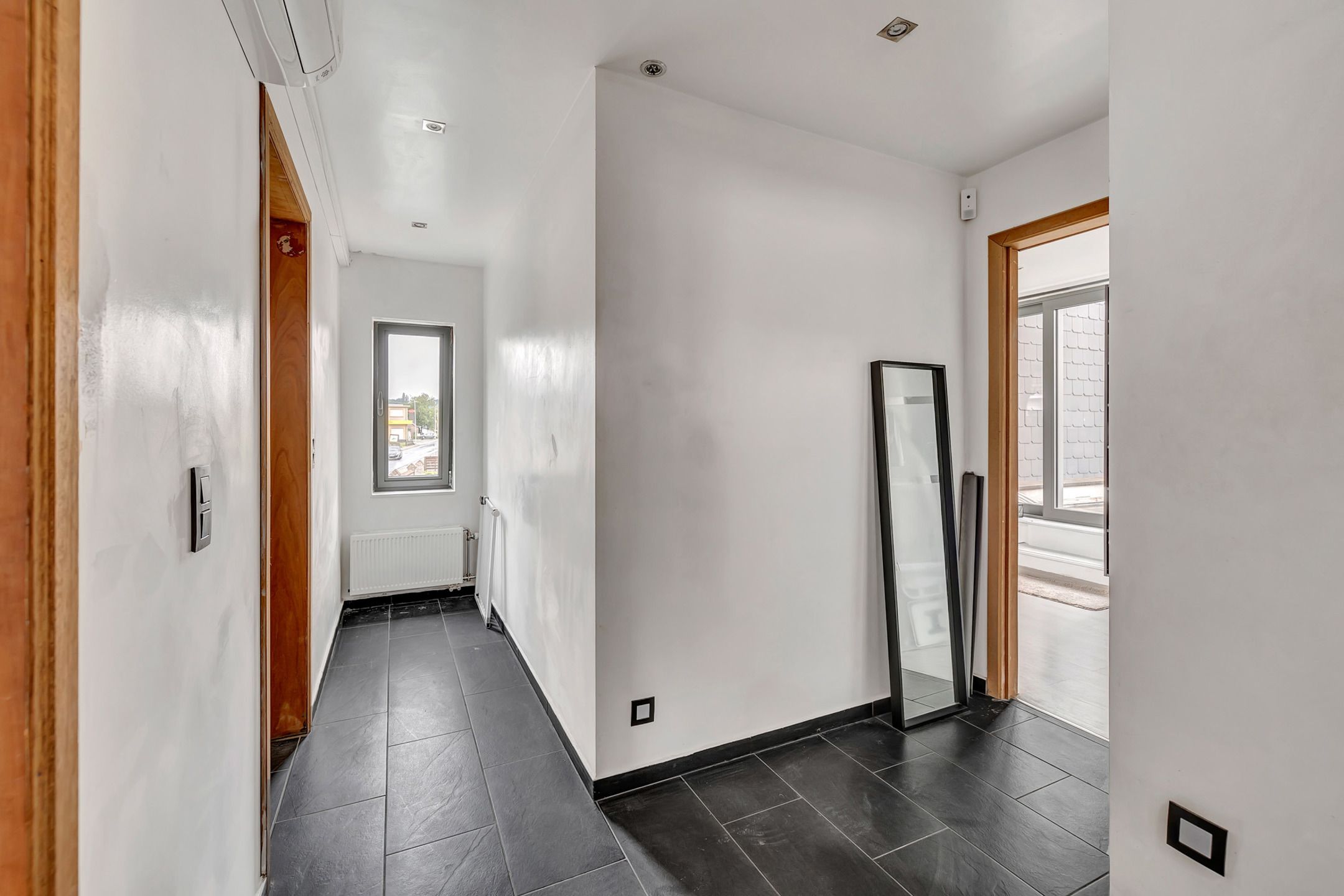 Instapklare villa met 6 slpk en uitstekende mobiliteitsscore foto 23