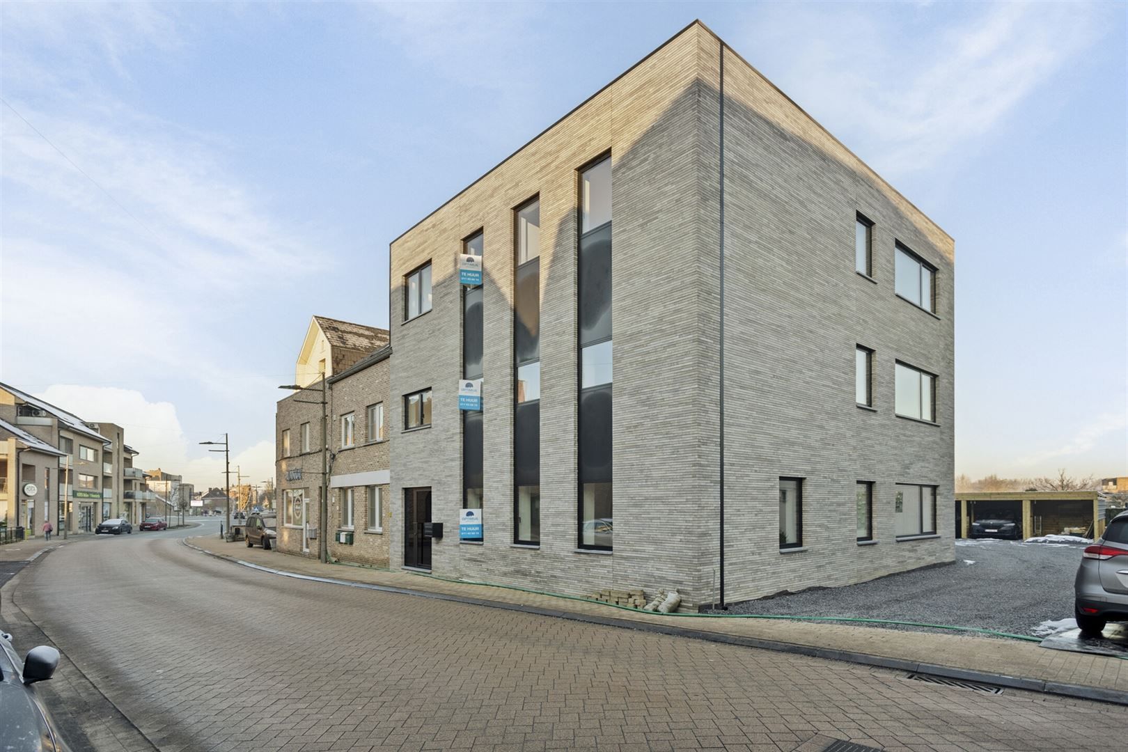 TE HUUR: nieuwbouw appartement met 3 slaapkamers te Wellen! foto {{pictureIndex}}