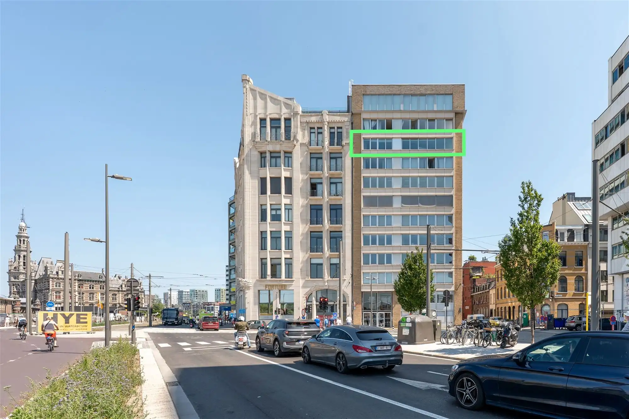 Kantoorruimte op 8ste verdieping in de Nordic Building. foto {{pictureIndex}}