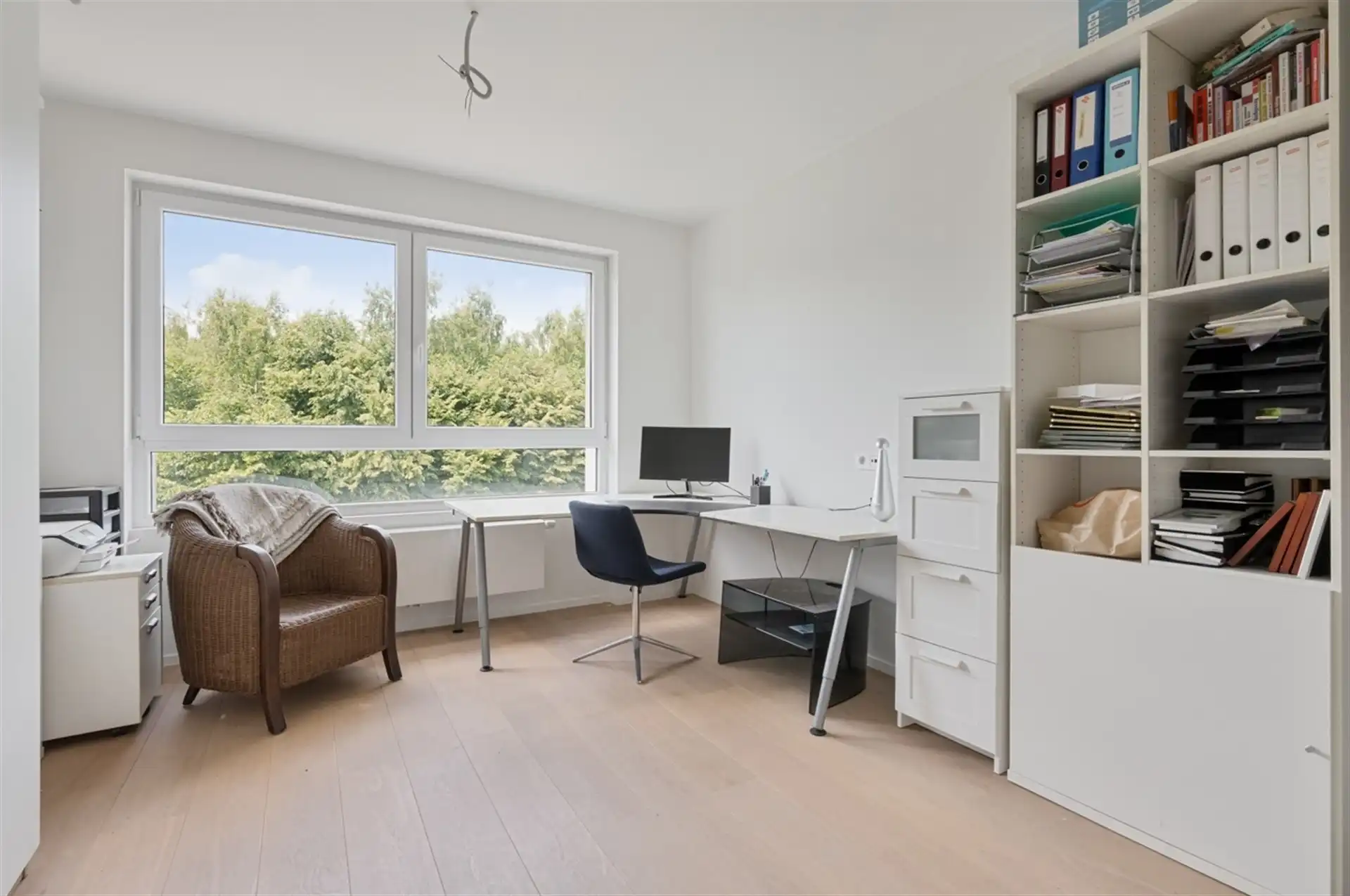 Ruim en stijlvol appartement met terras en prachtig uitzicht in hartje Aalst foto 13