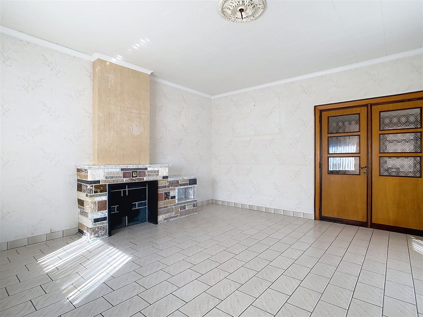 Te renoveren woning, 4 slpks, bijgebouwen, tuin, 9a 71ca  foto 12