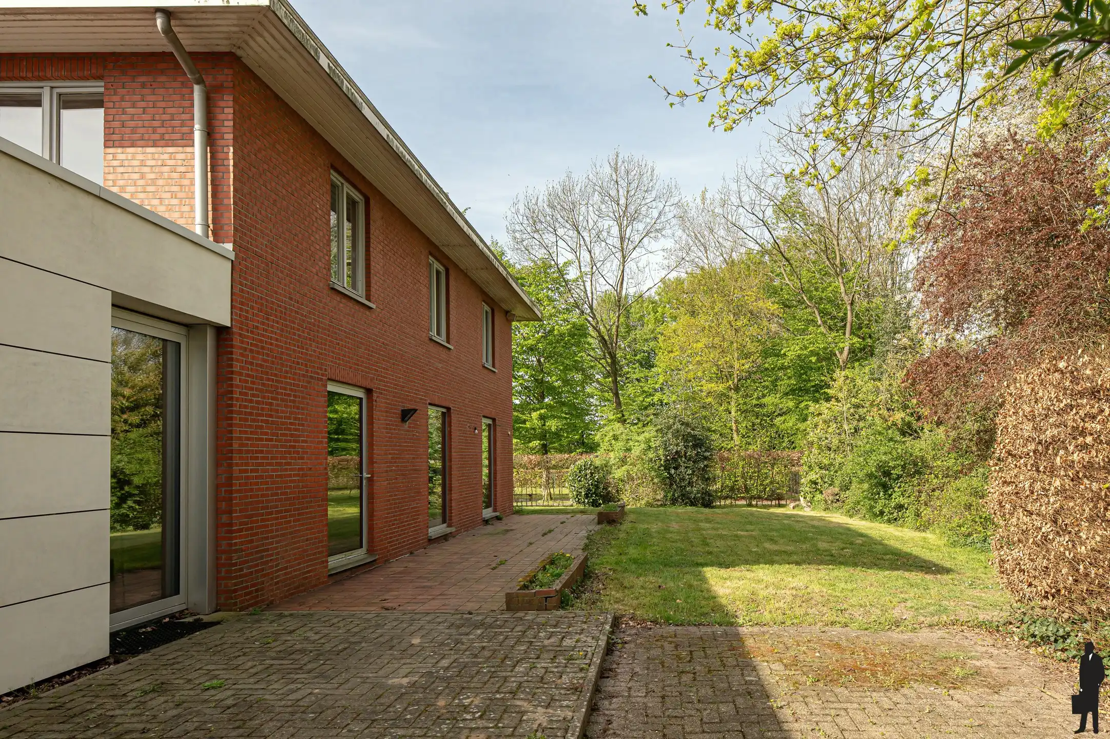 Ruime woning met zorgwoning foto 44