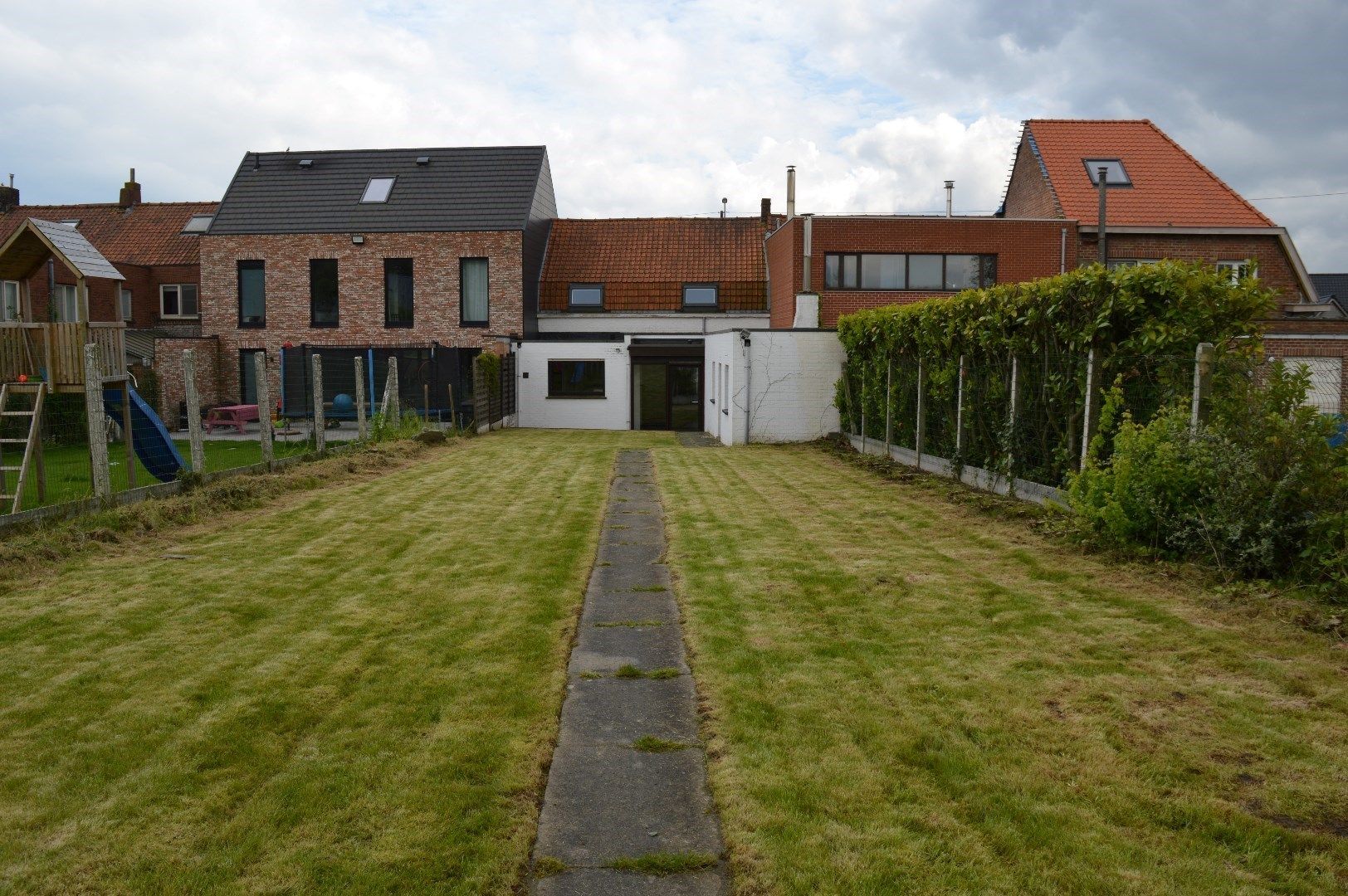 Charmante gezinswoning met 3 slaapkamers en uitweg te koop in Bellegem foto 11