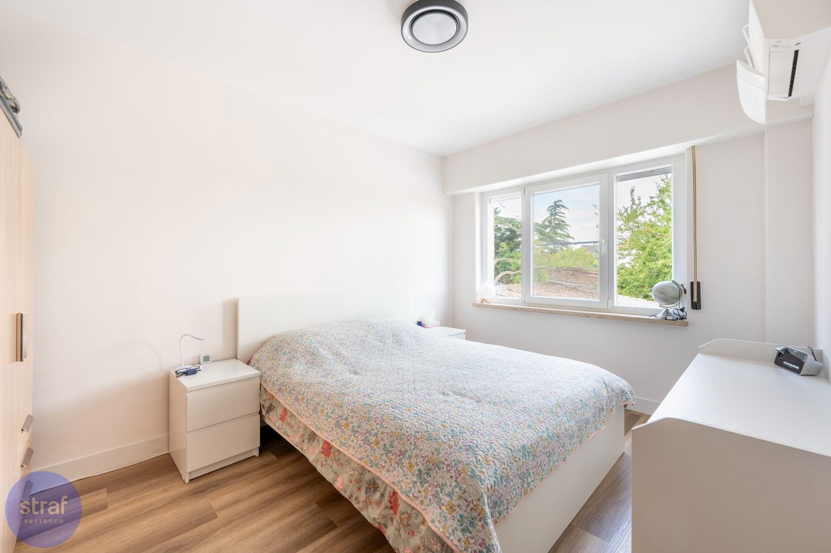 Enorme rijwoning met 6 slaapkamers én een zwembad foto 14