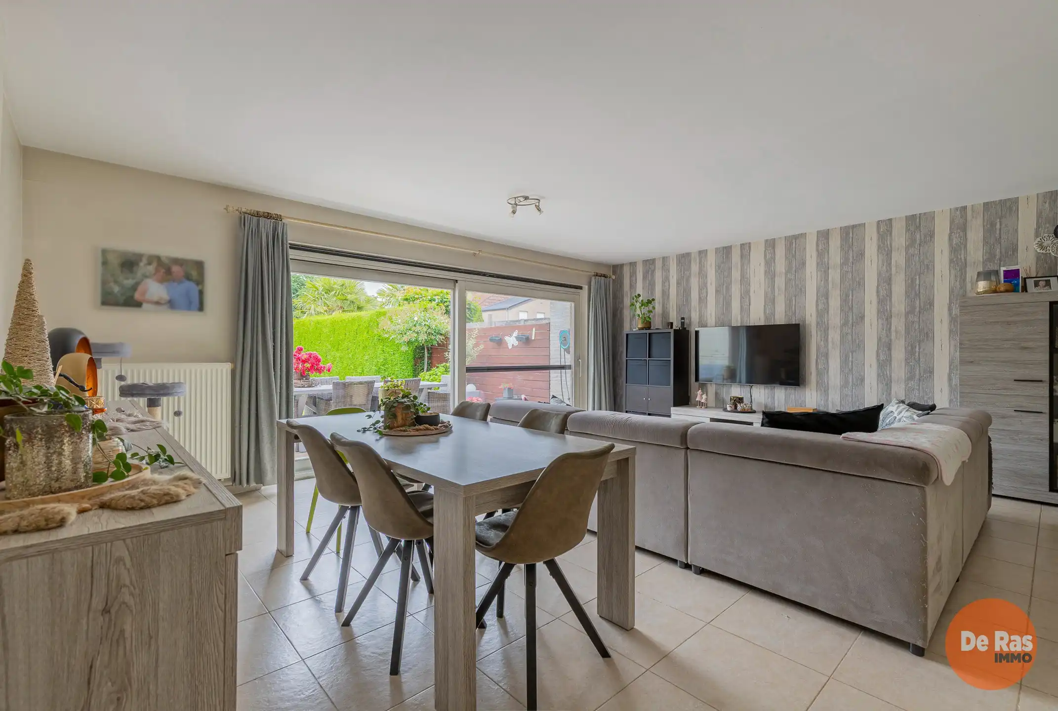 WICHELEN – Centrale, instapklare woning met 4 slaapkamers foto 2