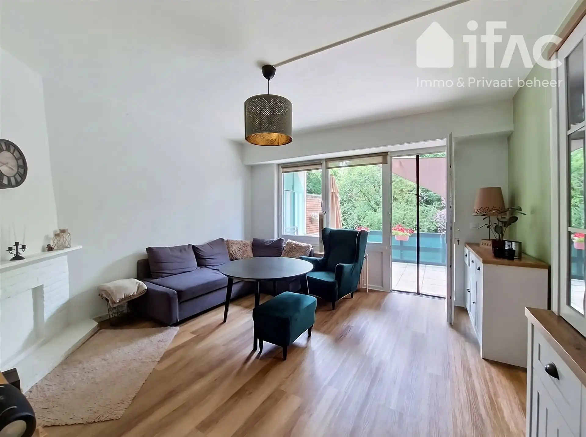 Gerenoveerd 2-kamer appartement met 27m² zonneterras. foto 2