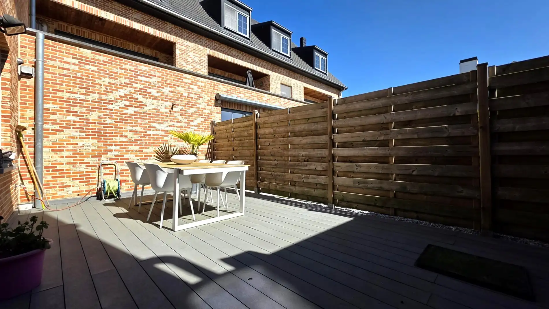 Instapklaar en stijlvol gelijkvloers appartement met privatief terras foto 16