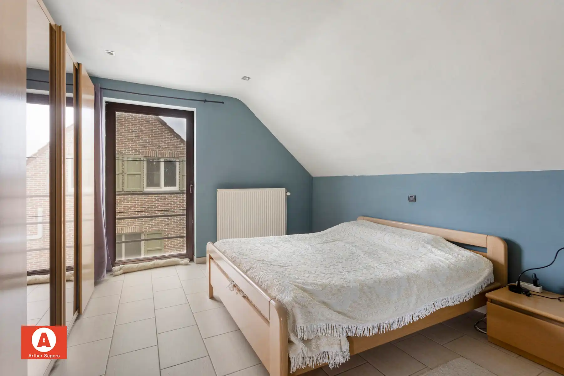 Open bebouwing in een doodlopende straat. foto 18