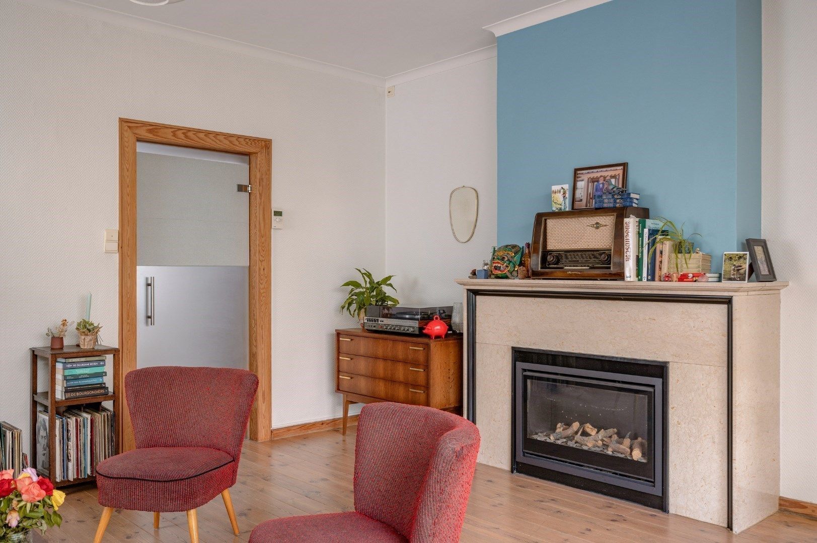 Grote woning met garage, uitweg en mogelijks 5 kamers foto 9