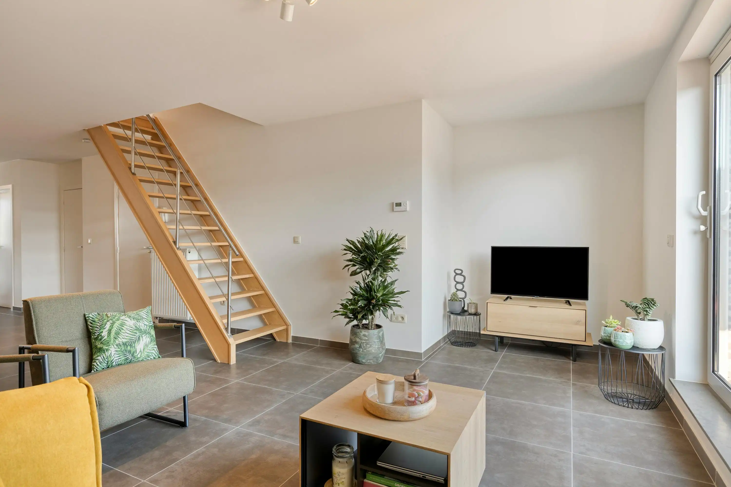 Duplex appartement met 2 slaapkamer te koop in Zandvliet!  foto 6