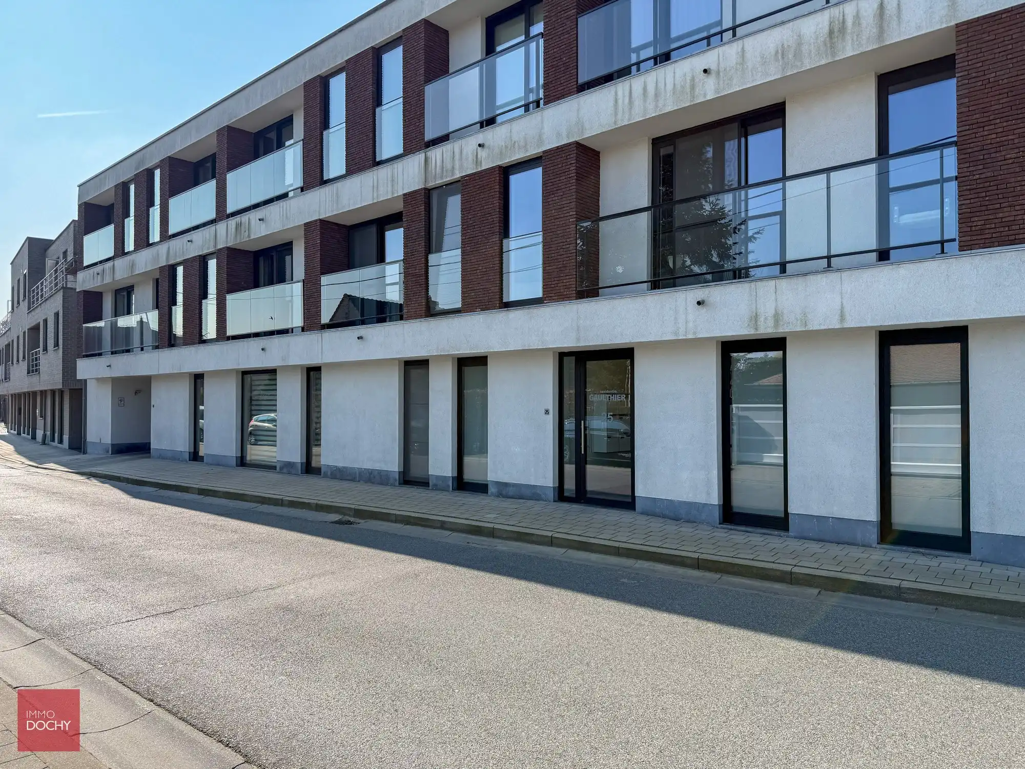 Mooi instapklaar gelijkvloers appartement nabij station | Oude Vijvestraat foto 2