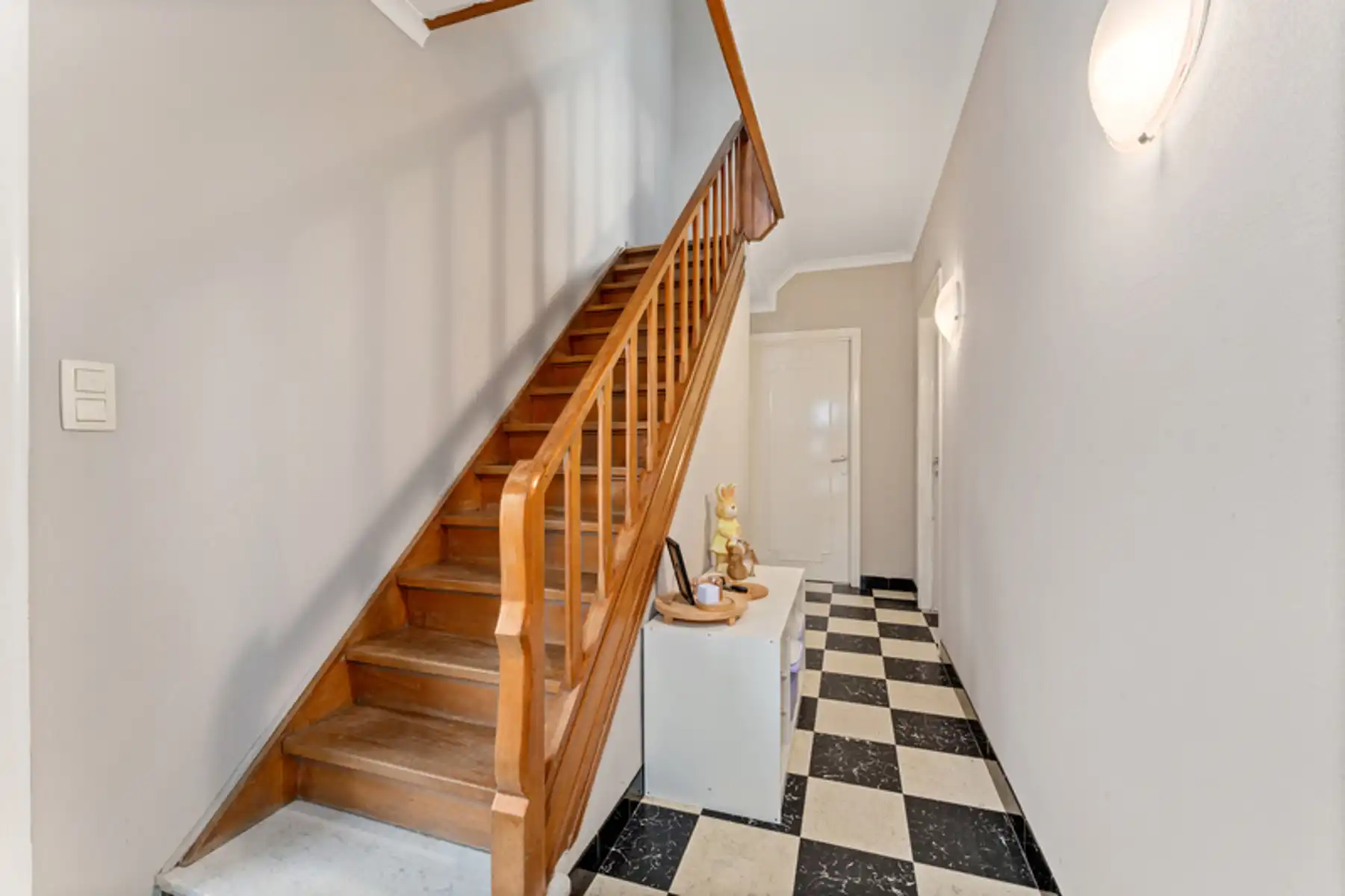 Rustig gelegen alleenstaande woning met tuin en garage. foto 16