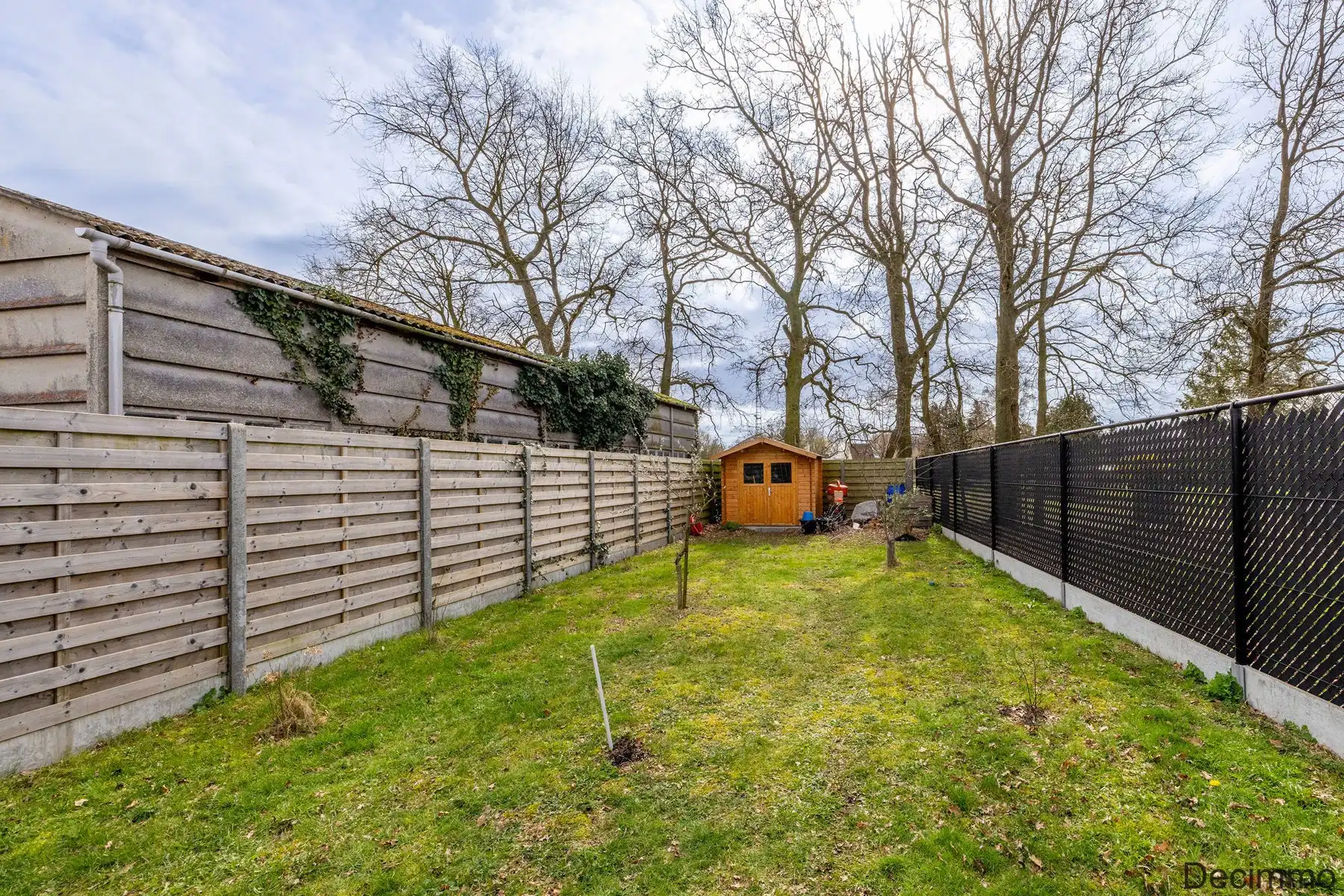 Deels gerenoveerde woning met 3 slpks en ruime zolder op ca. 470 m² grond. foto 24