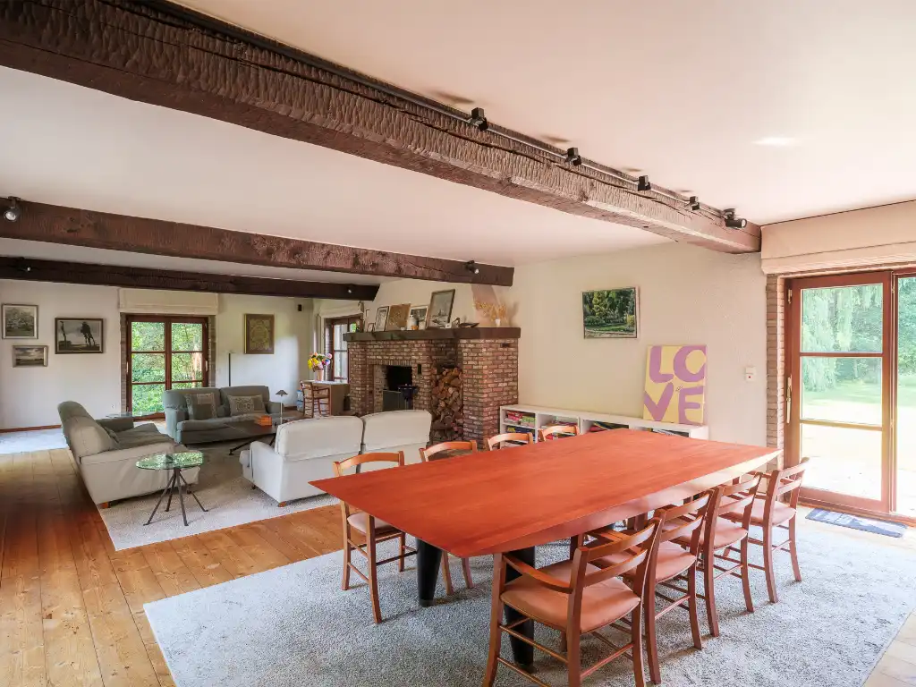 Bijzonder ruime en vrijstaande villa gelegen op een gunstig perceel van ca. 9.700&nbsp;m² in Kruisem foto 3