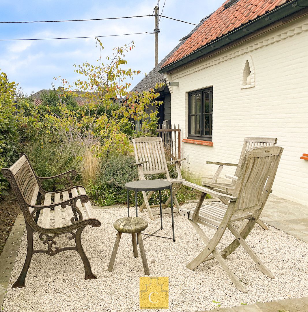 knap gerenoveerde gezinswoning, landelijke stijl met eigentijdse toets, met zonnige tuin en parking foto 13