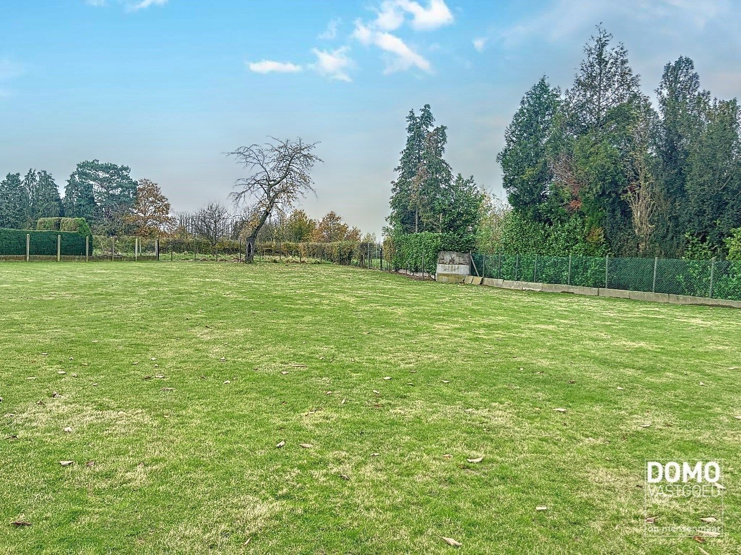 Karaktervolle woning met tal van mogelijkheden en voorzien van paardenstallingen foto 2