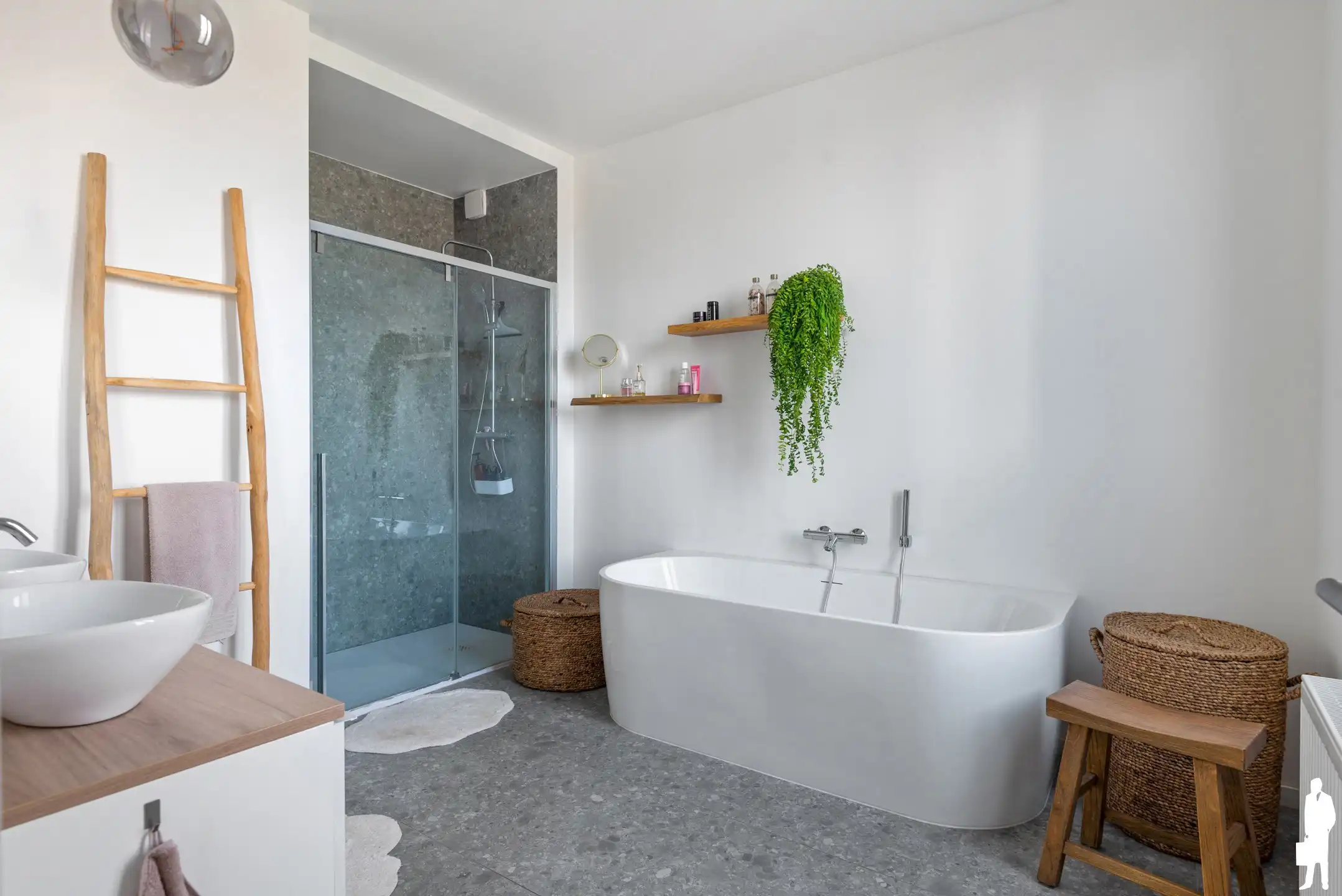 Smaakvol gerenoveerde woning met 3 slaapkamers en mooie tuin foto 18