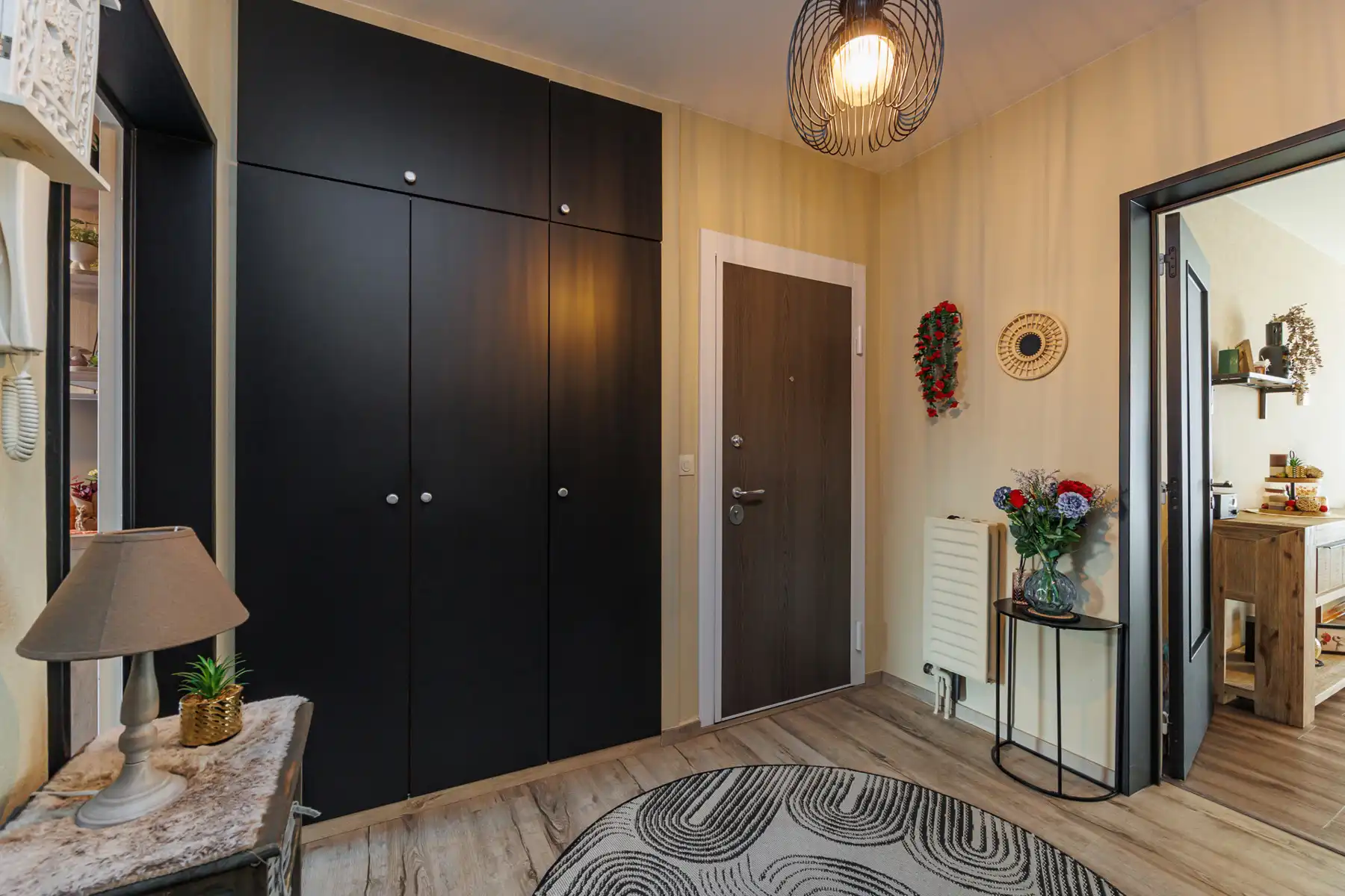 Gelijkvloers appartement nabij het centrum van Merksem! foto 6