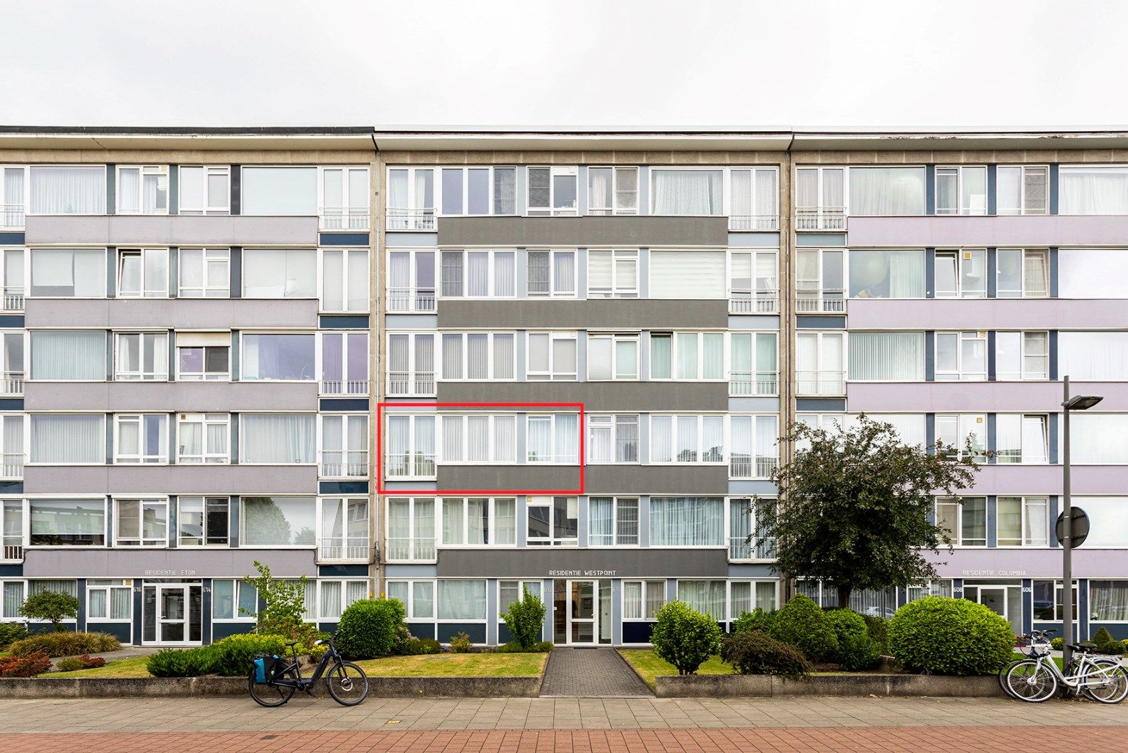 Instapklaar 2-slaapkamer appartement (2v) met terras! foto 12