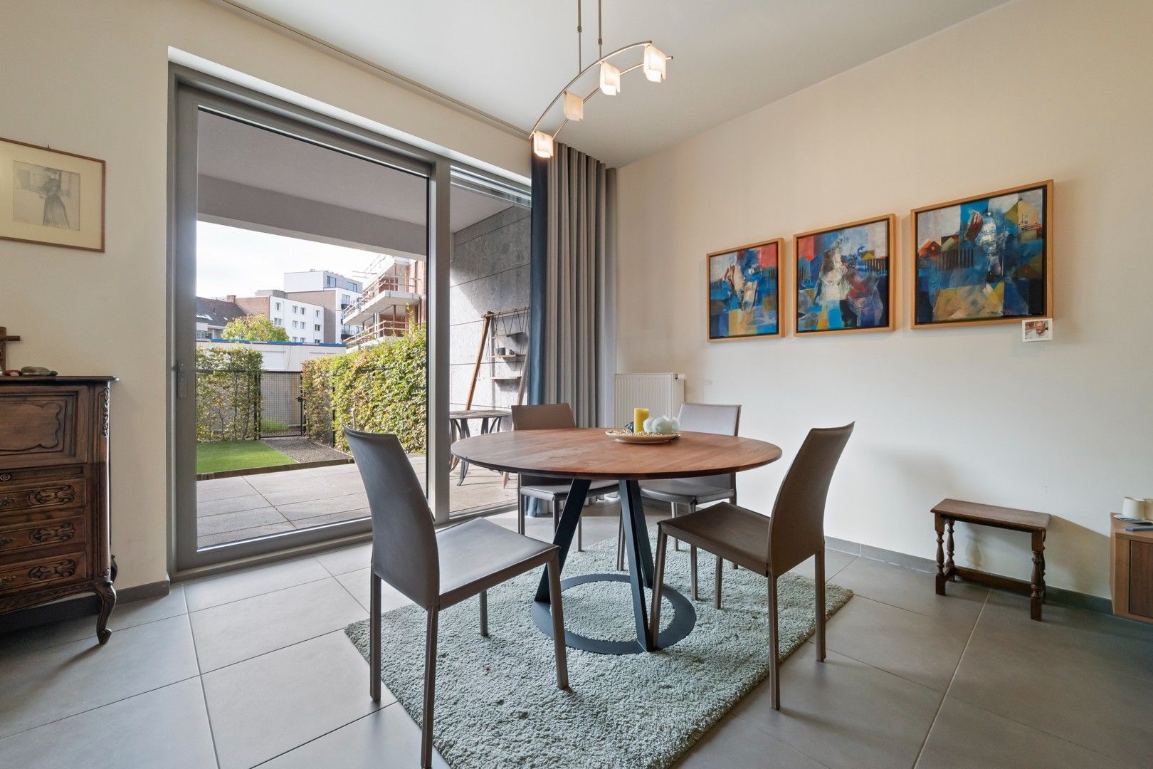 KNAP INSTAPKLAAR APPARTEMENT MET TUIN EN STAANPLAATS IN HET CENTRUM VAN HASSELT foto 14