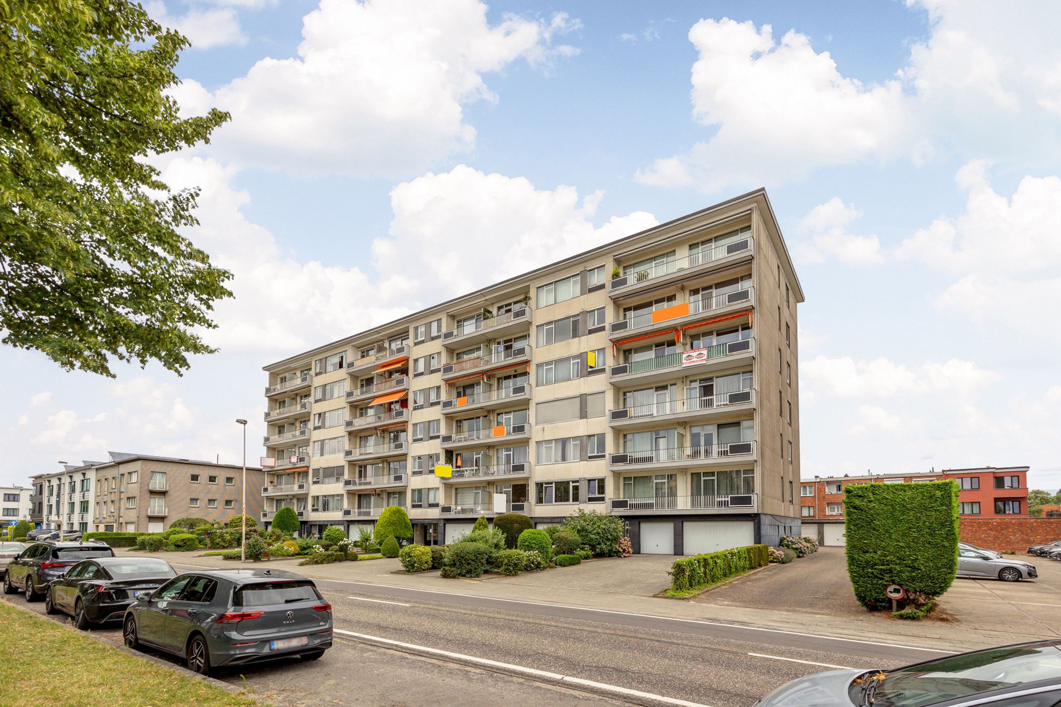 Lichtrijk Hoekappartement met 4 slpks , instapklaar foto 2