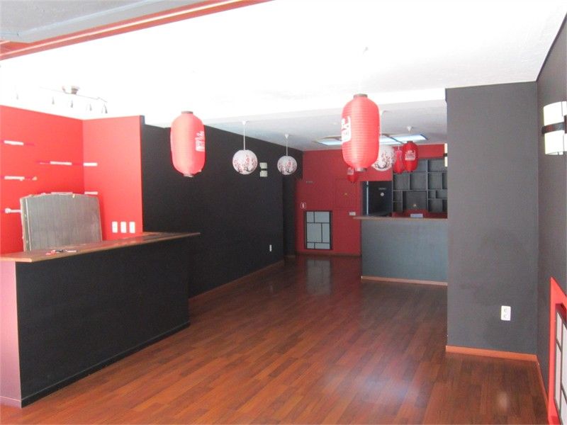 HANDELSRUIMTE MET VEEL POTENTIEEL TE HUUR IN HET CENTRUM VAN SINT-TRUIDEN foto 17