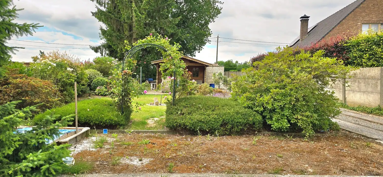 Instapklaar 2-slaapkamer appartement met garage, autostaanplaats en kelderberging foto 16