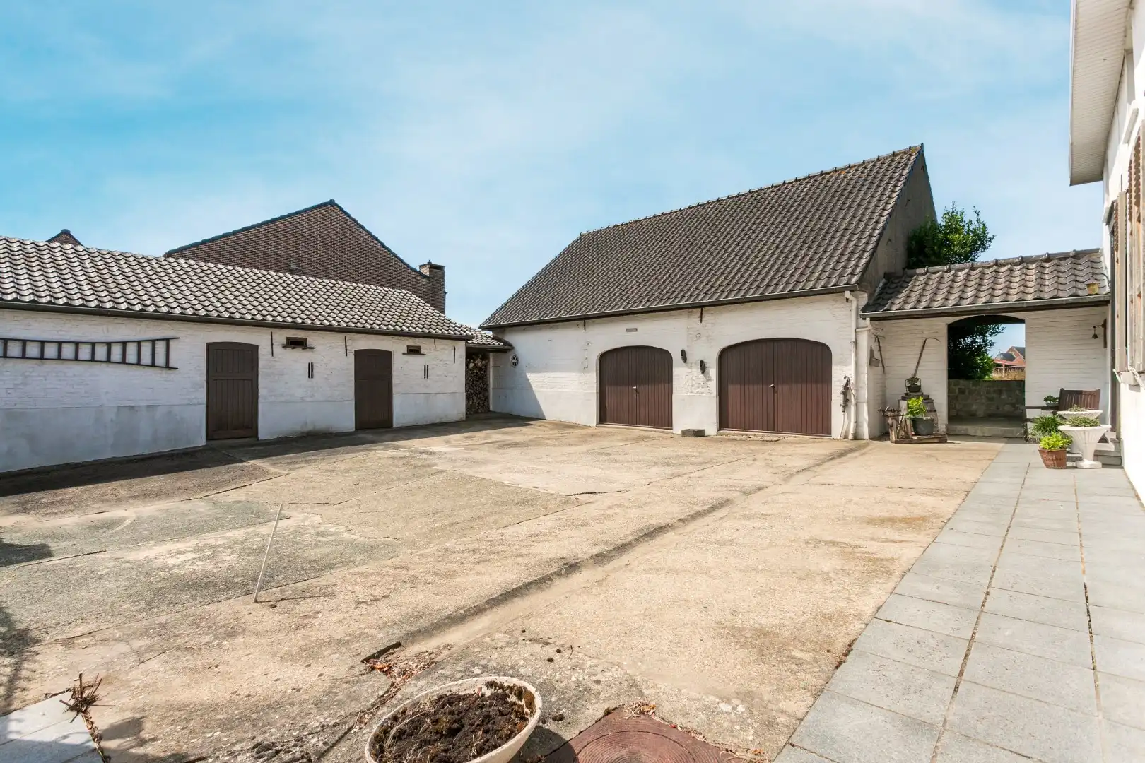 Charmante woning met karaktervolle binnenkoer te Beert foto 6