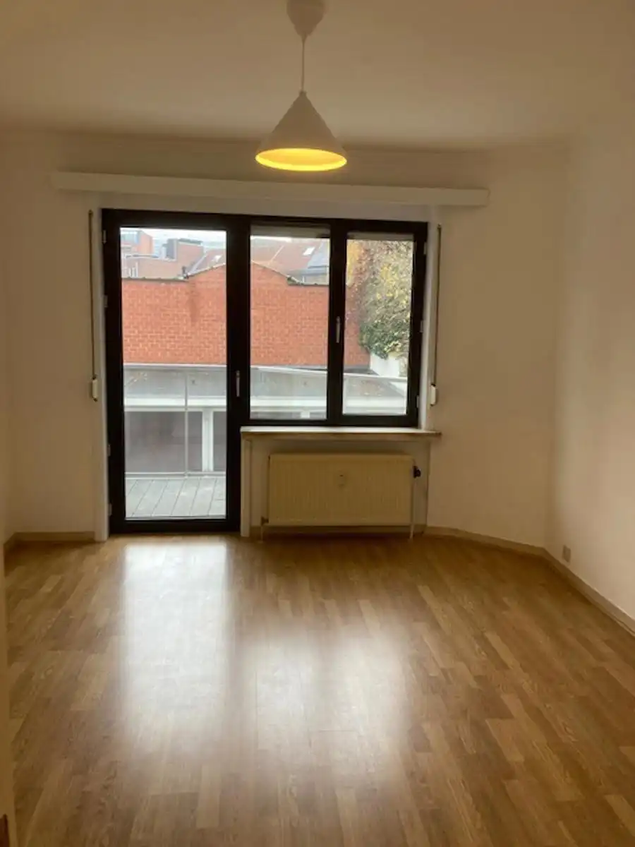 Zeer ruim appartement te huur gelegen op toplocatie foto 8