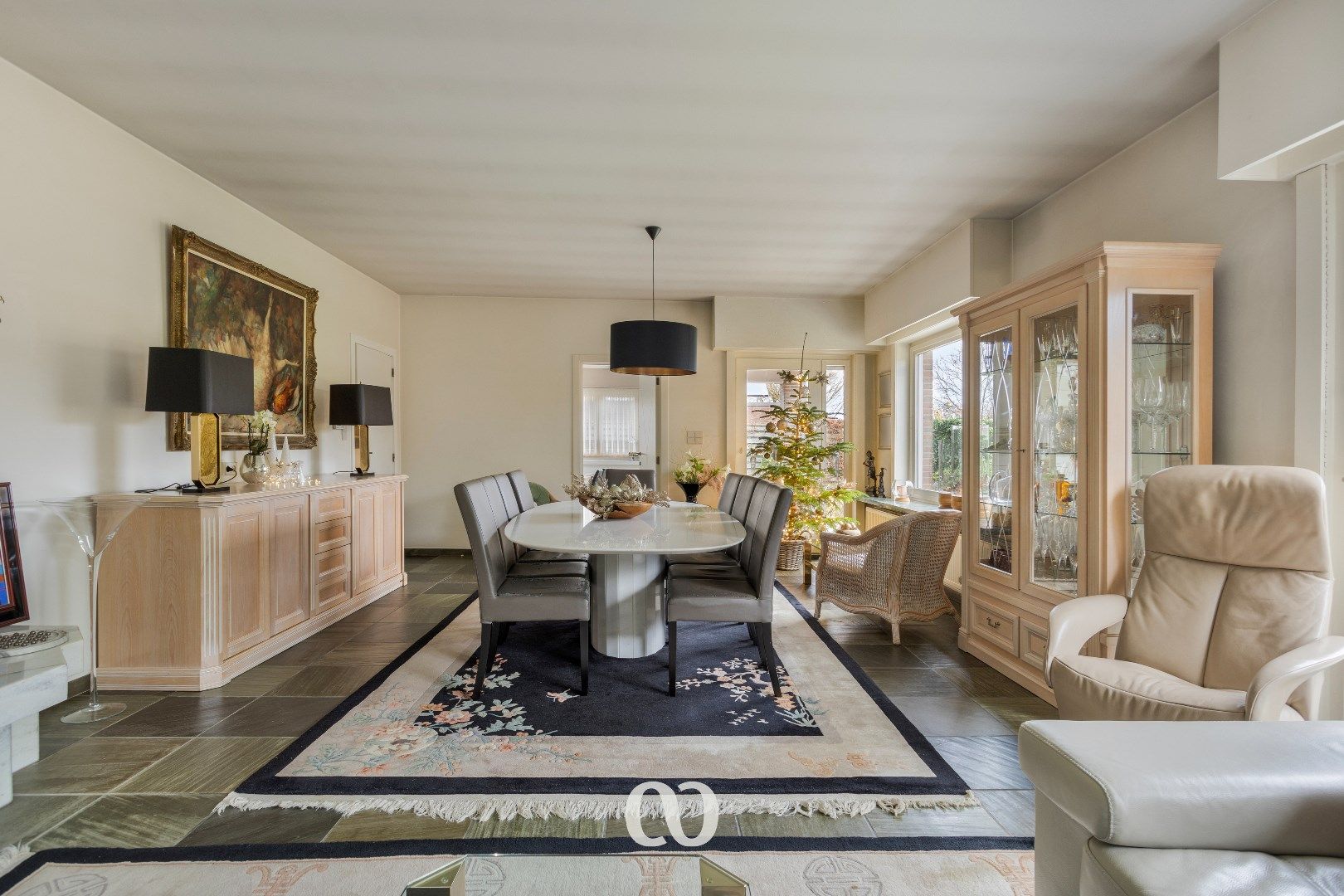 Subliem gelegen villa met prachtig zicht foto 8