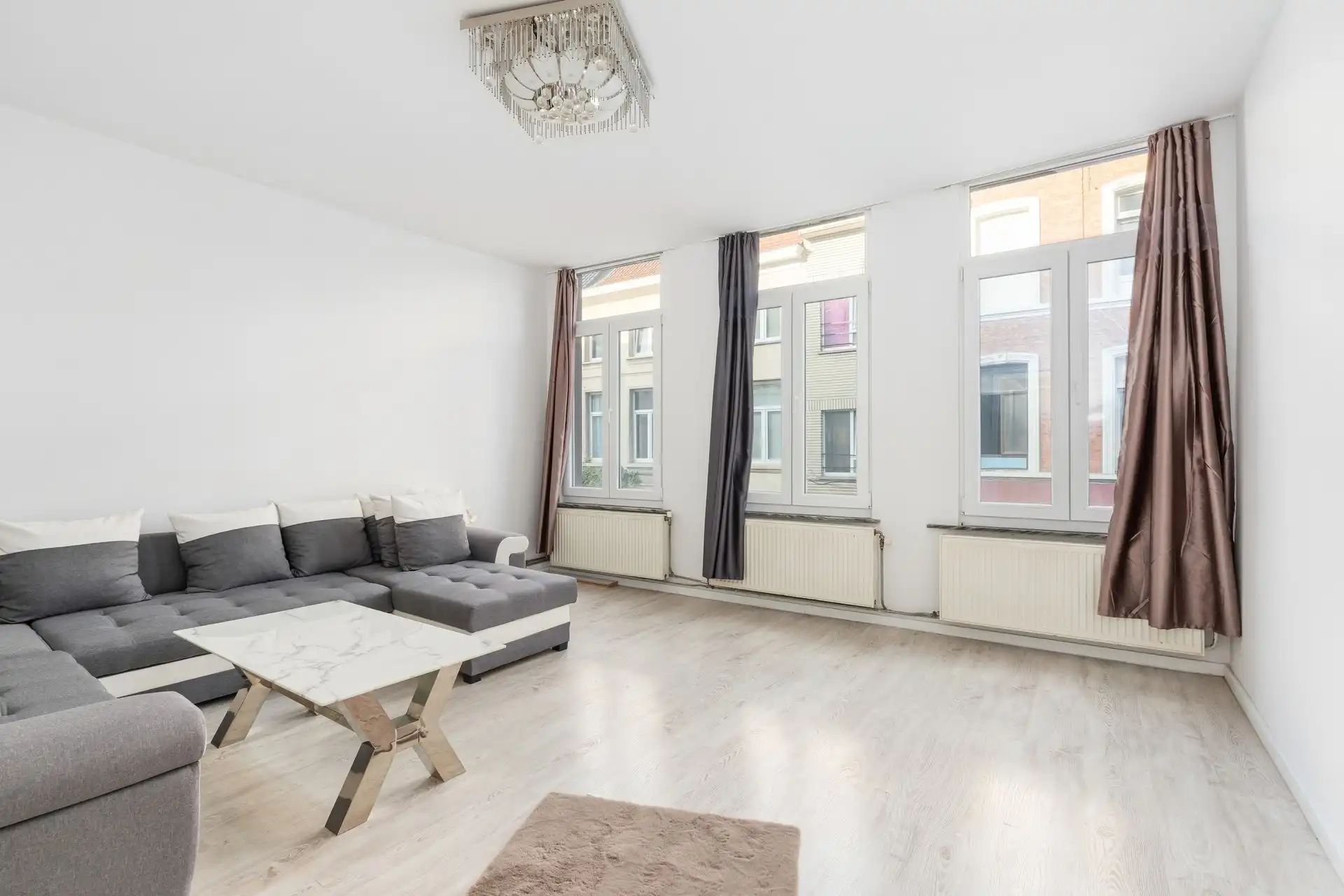 Ruime woning met 4 slaapkamers en veel mogelijkheden foto 5