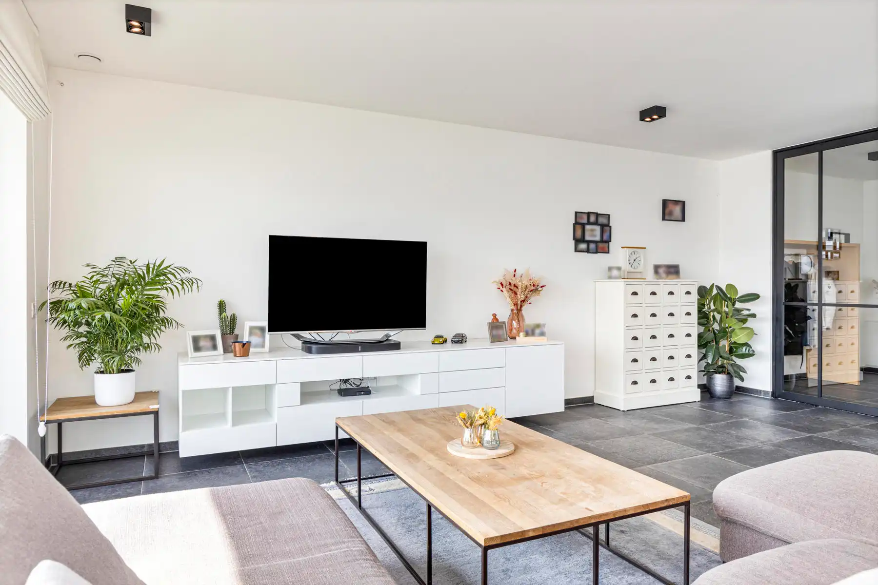 Modern recent appartement met 3 slaapkamers en groot terras  foto 6