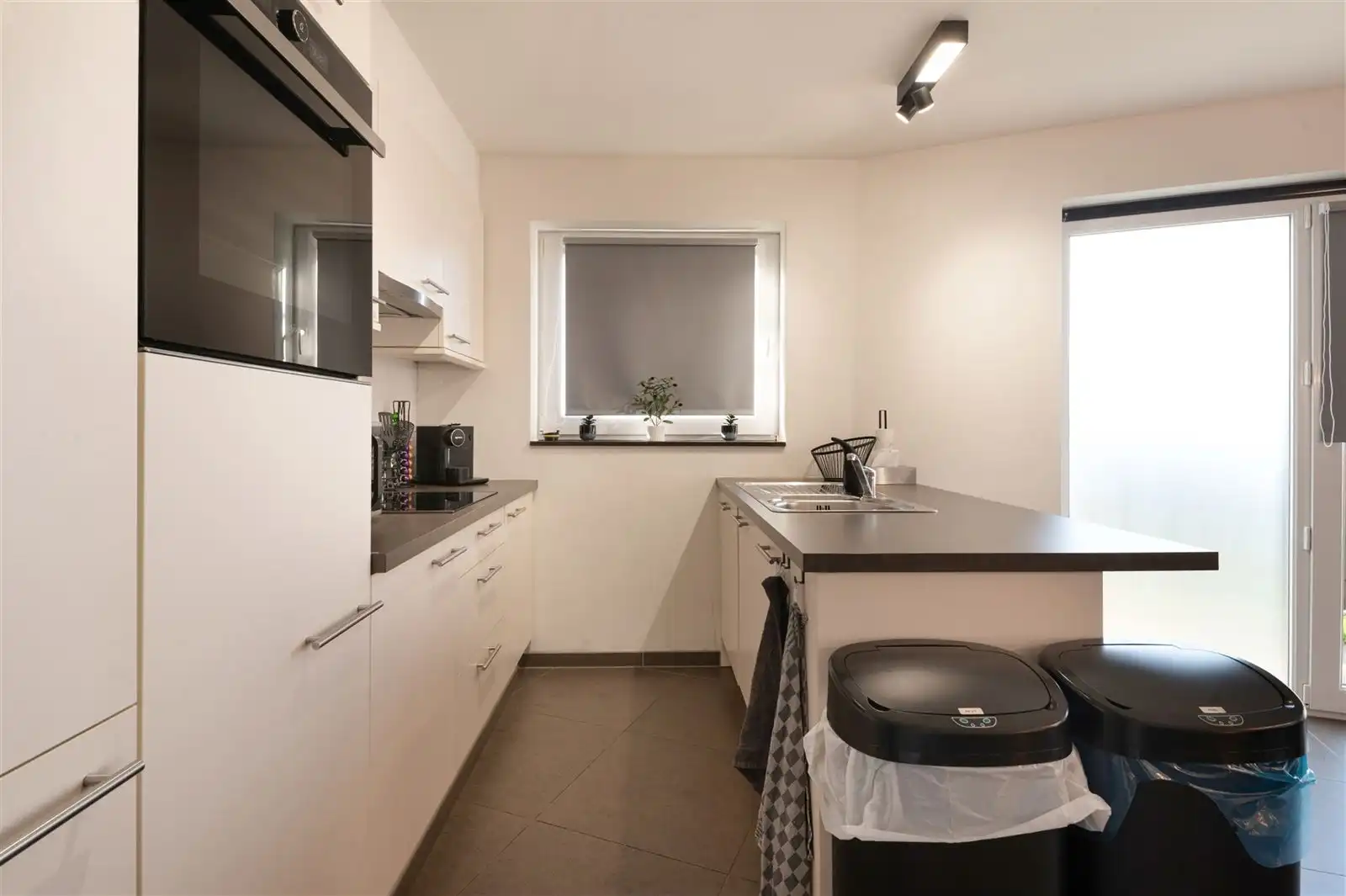 Gelijkvloers appartement met 2 slaapkamers in Zwijnaarde foto 4